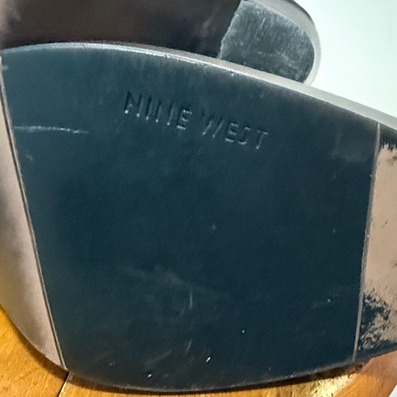 Ladies VINTAGE NINE WEST leather Boots - Picture 9 of 9